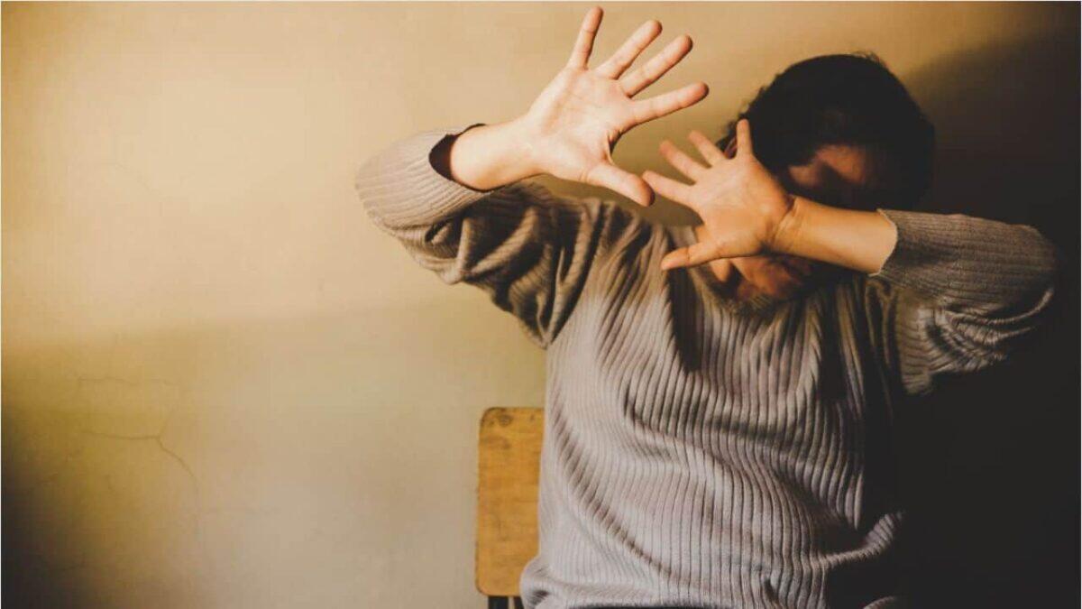 Aggressioni ai Prof nelle scuole siciliane: due episodi a Palermo e Milazzo - furia sui docenti