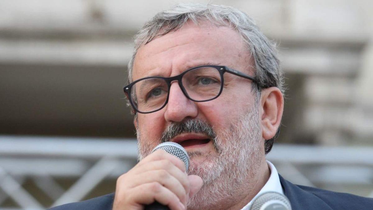 Autonomia Differenziata: Emiliano avverte sui rischi per il Sud di perdere medici e docenti - Michele Emiliano