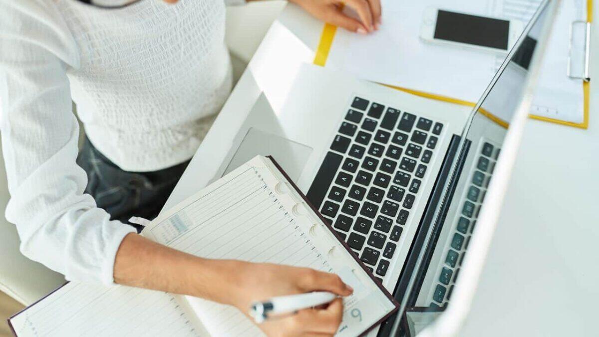 Personale ATA, migliaia le segreterie nel caos: mancano gli amministrativi, la denuncia di Anief - Supplenze