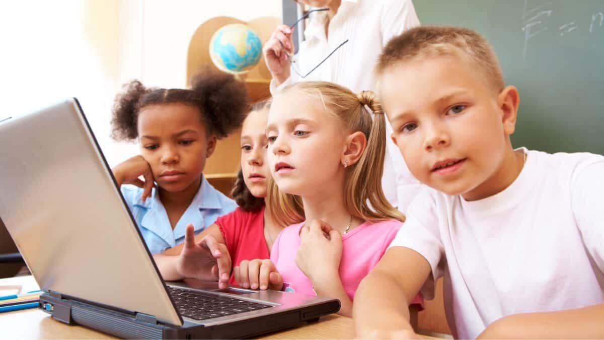 Gemellaggi digitali tra scuole italiane e georgiane: un progetto che supera i confini - Gemellaggi digitali