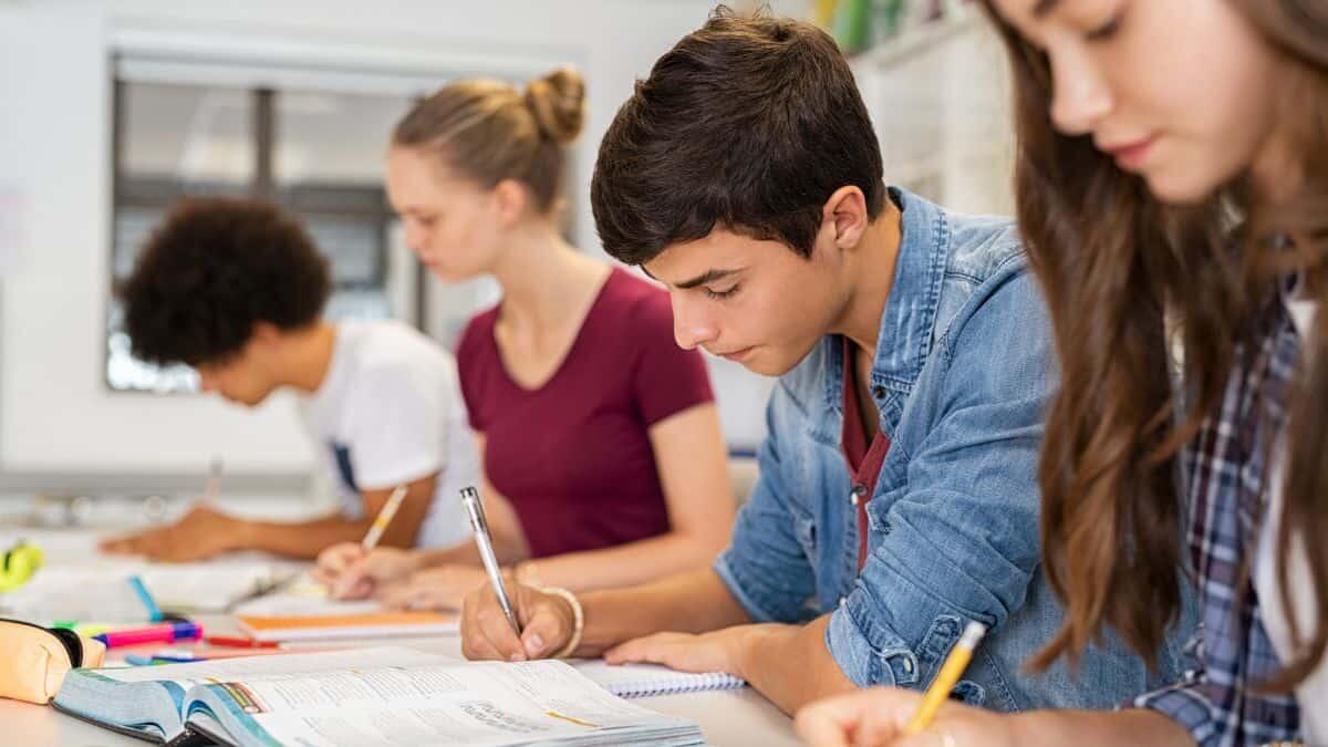Liceo classico: un viaggio tra cultura, storia e sapere universale - Liceo classico
