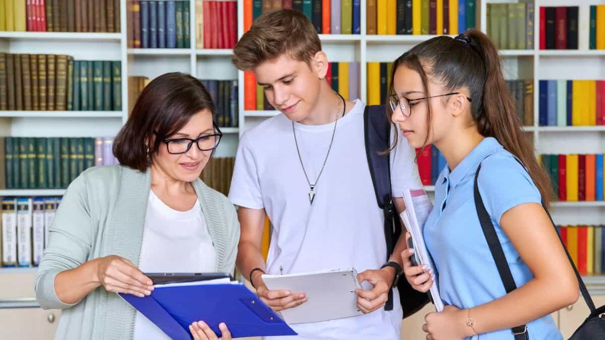 La comunicazione nel rapporto educativo: il suo ruolo fondamentale - La comunicazione
