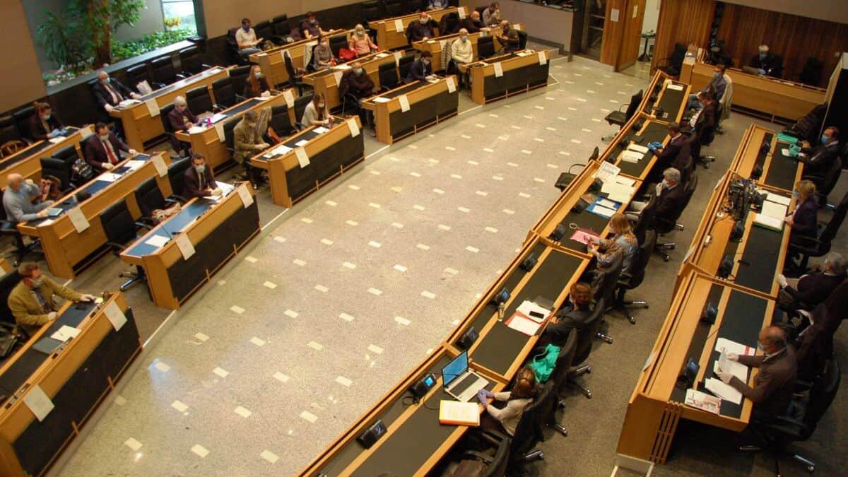 Indennità una tantum di 4.000 euro contro l'inflazione agli insegnanti e DS di Bolzano - Provincia autonoma di Bolzano
