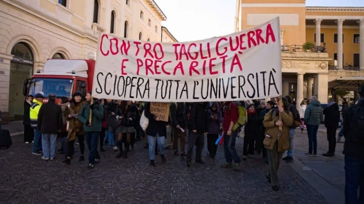 Monta la protesta nelle università italiane: Rettori e ricercatori precari insieme contro i tagli nella LdB 2025 - Movimento di protesta di Rettori e ricercatori precari