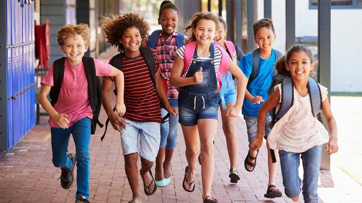 Rifinanziamento del fondo contro la povertà educativa: appello al governo Meloni - povertà educativa