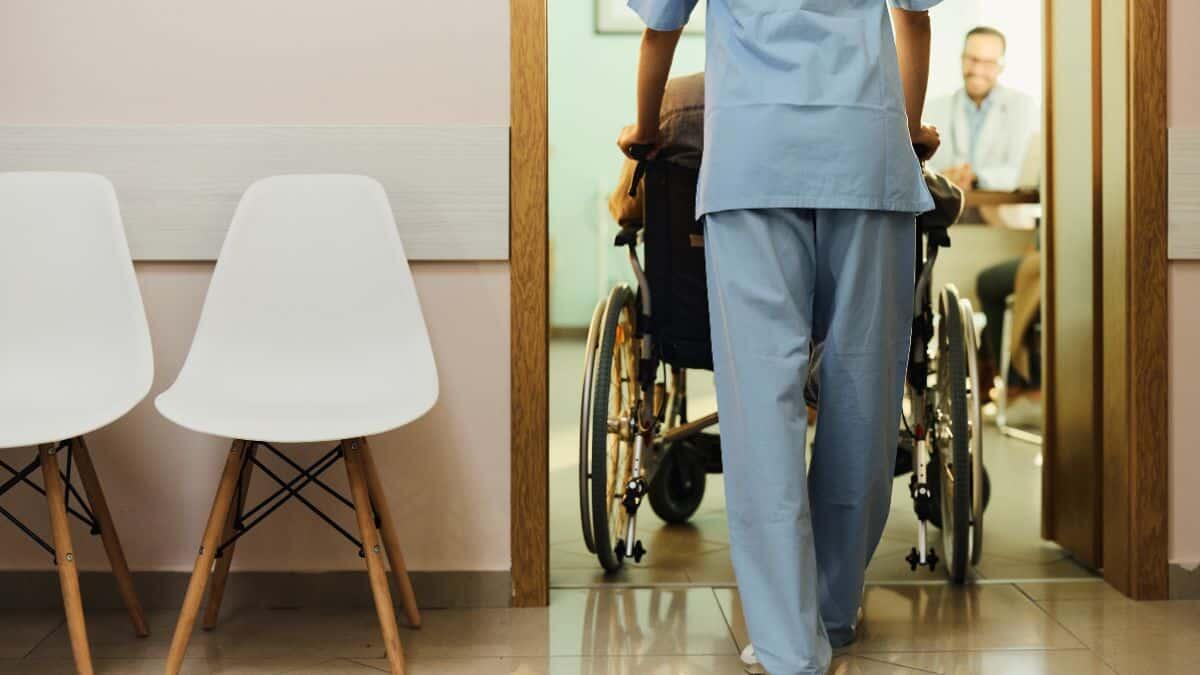 Bando INPS per l’assistenza domiciliare: con il progetto Home Care Premium - Assistenza infermieristica