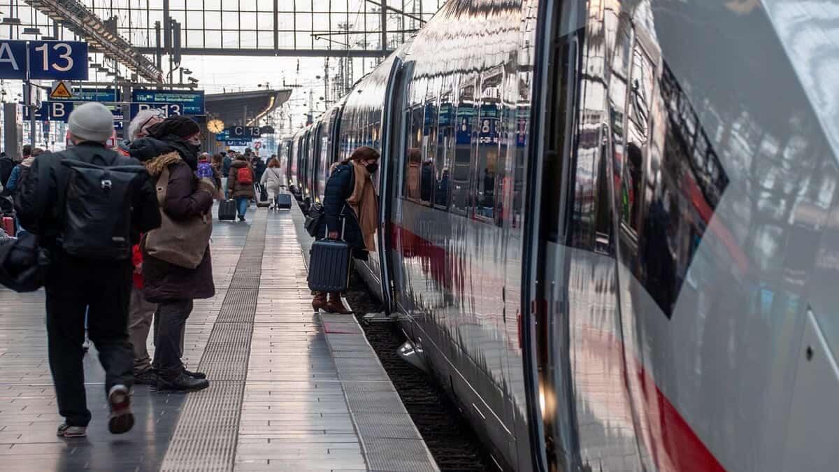 Mobilità docenti 2025/26: ultimi adempimenti entro il 30 aprile, esiti finali il 23 maggio - mobilità