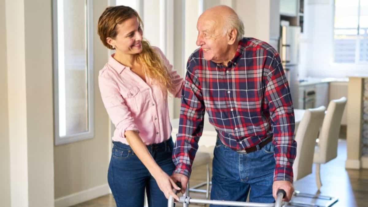 Congedo biennale retribuito per l'assistenza ai familiari con disabilità grave: la normativa di riferimento - Congedo biennale retribuito
