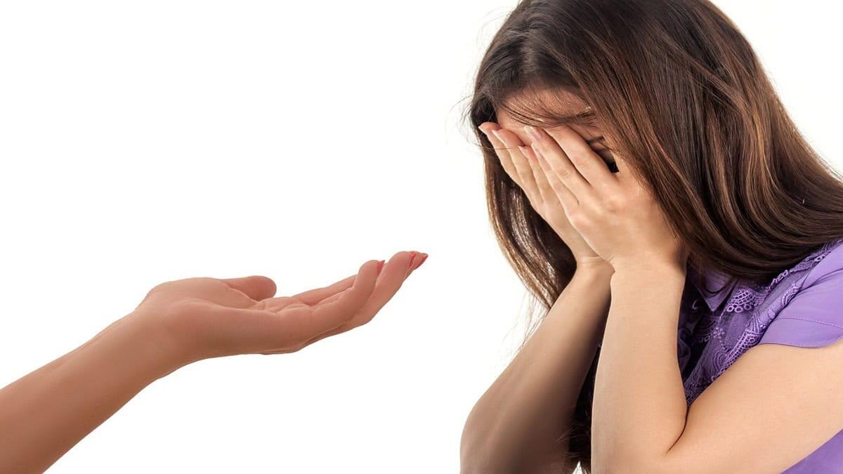 Insegnante di sostegno non formato: studentessa Asperger trattata da bambina - #image_title