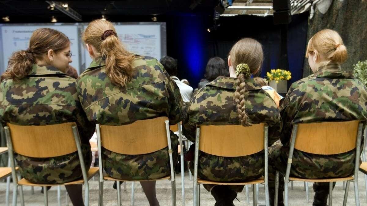 Verso la leva obbligatoria anche per le donne? Il riarmo europeo e il prezzo della pace - Leva militare obbligatoria