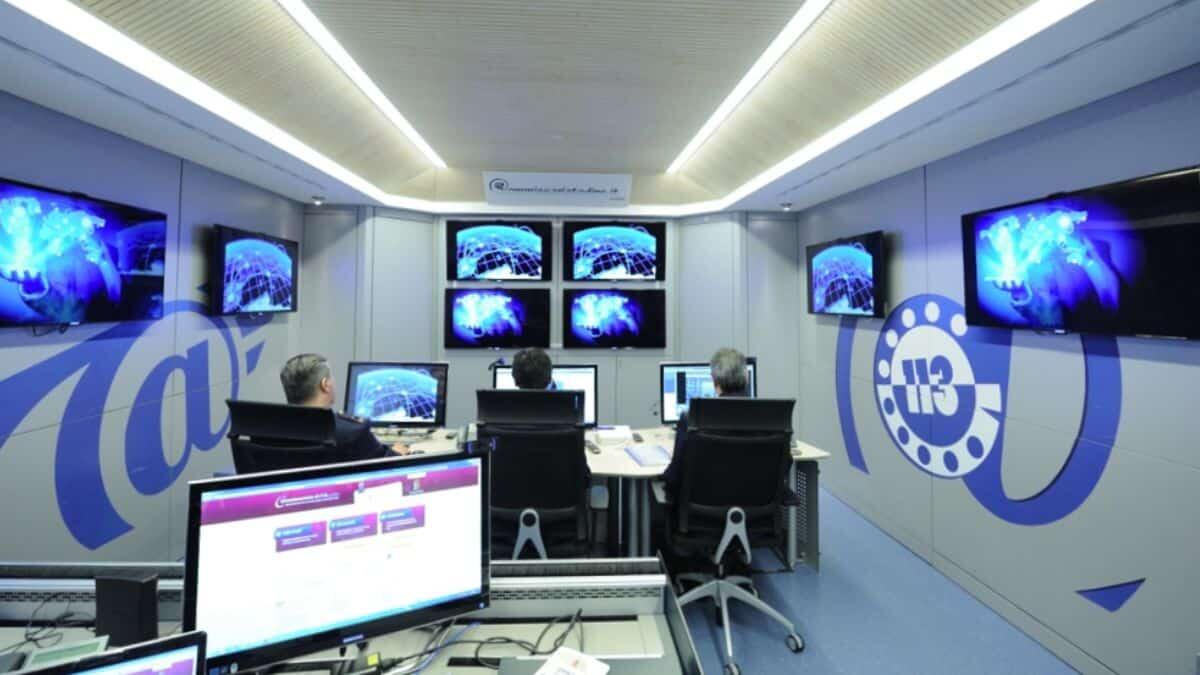 Commissariato di Polizia online: in un anno 195 segnalazioni di intenti suicidi sul web, è allarme - Commissariato di Polizia Online