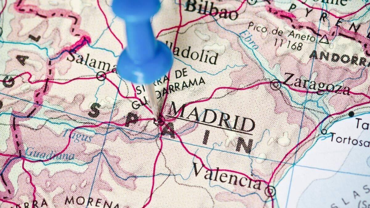 La Spagna riduce l’orario di lavoro a parità di stipendio: perché l’Italia resta indietro - Cartina geografica della Stagna