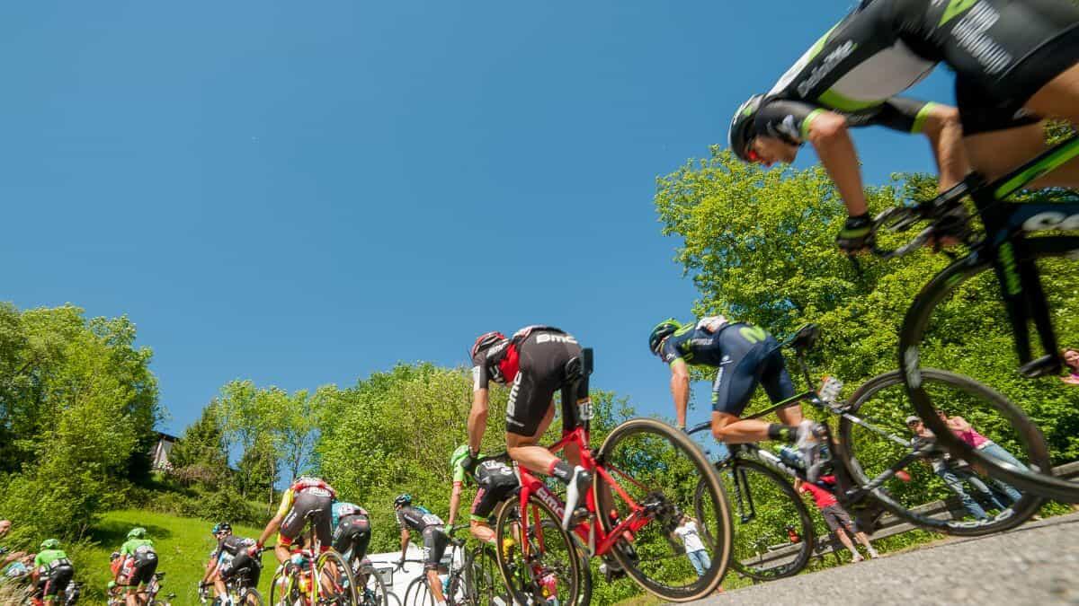 Giro d’Italia 2025: scuole chiuse in varie città italiane per motivi di sicurezza e viabilità - Giro d'Italia