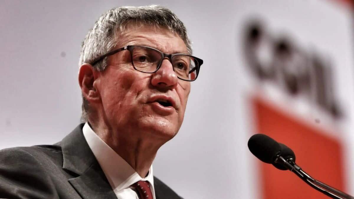 Landini contro Meloni: 'Scuola e Ata senza contratto da 3 anni, proposte insufficienti dal governo' - Maurizio Landini