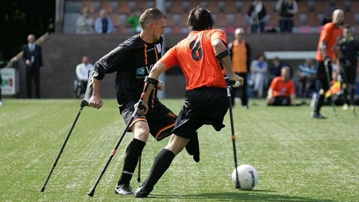 'Progetto di vita', nuova direzione per l'inclusione delle persone con disabilità - Disabili che giocano a Calcio