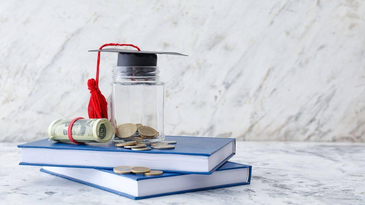 Aumento rette scolastiche 2025: stangata per le famiglie - retta scolastica