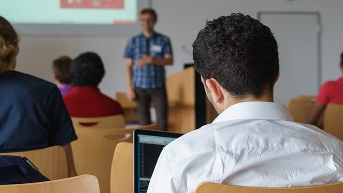 Percorsi sostegno per tre anni di servizio e titolo estero ancora fermi: Università pronte, ma perché i corsi non sono ancora partiti? - Corso di formazione
