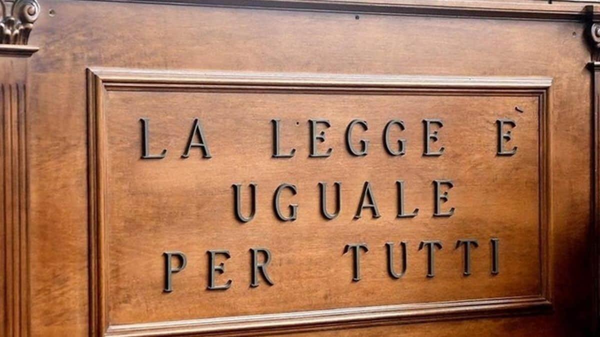 Supervalutazione servizio militare e civile: quei punti preziosi per docenti e ATA, l'ultima sentenza di Perugia - La legge è uguale per tutti