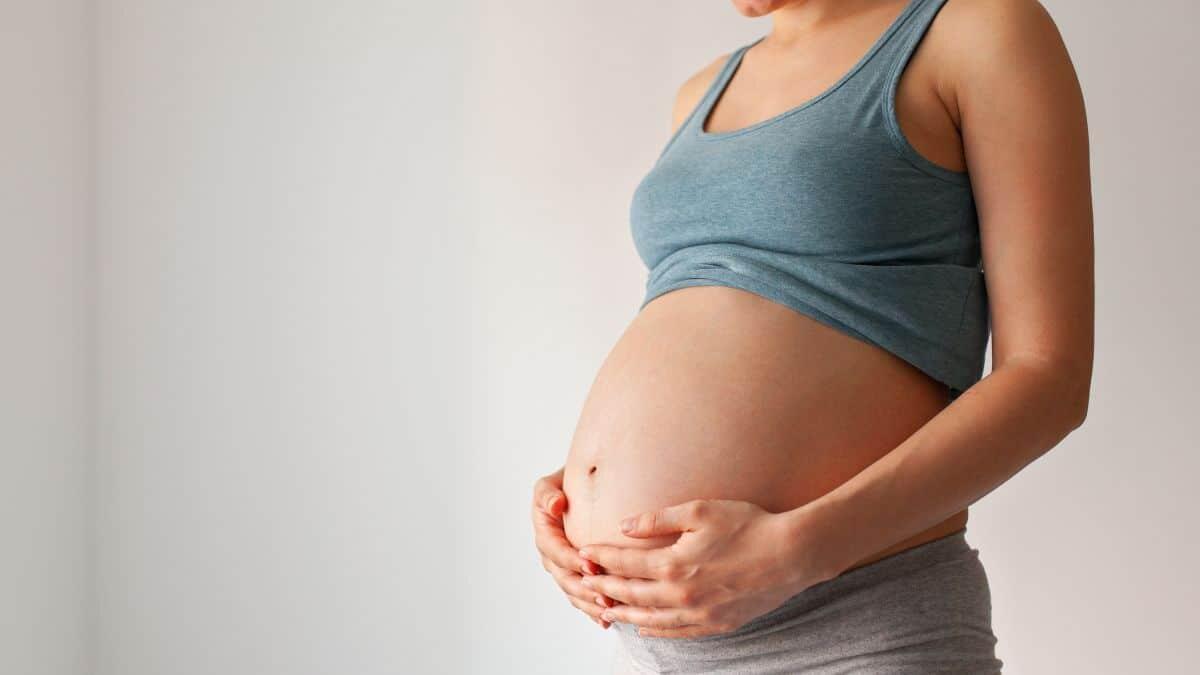 Maternità anticipata e posticipata nel settore scolastico: cosa cambia con la nuova nota INL 5944/2025 - assegno maternità