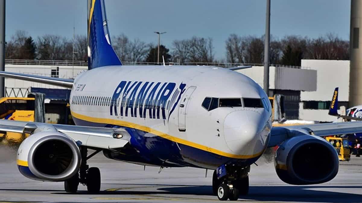 Assegnazioni provvisorie 2025: chi può fare domanda? - Mobilità con aereo