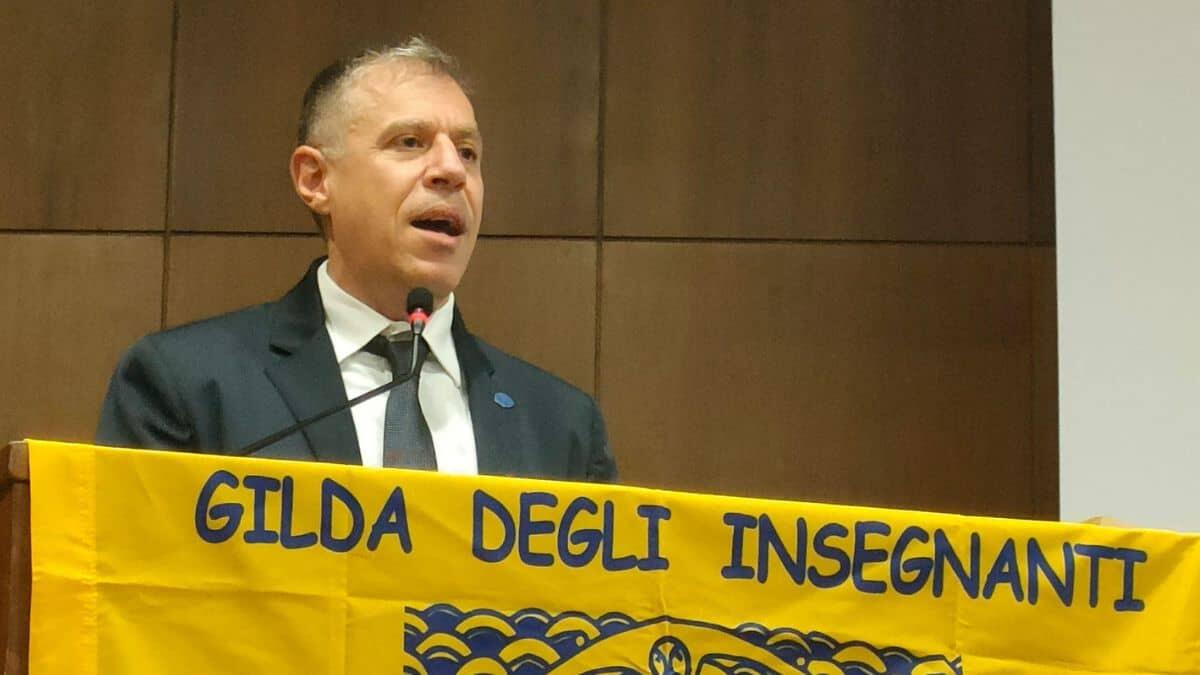 Mobilità annuale scuola: firmato il nuovo contratto 2025/28, Castellana (Gilda): 'Più equità, più accesso' - Vito Carlo Castellana