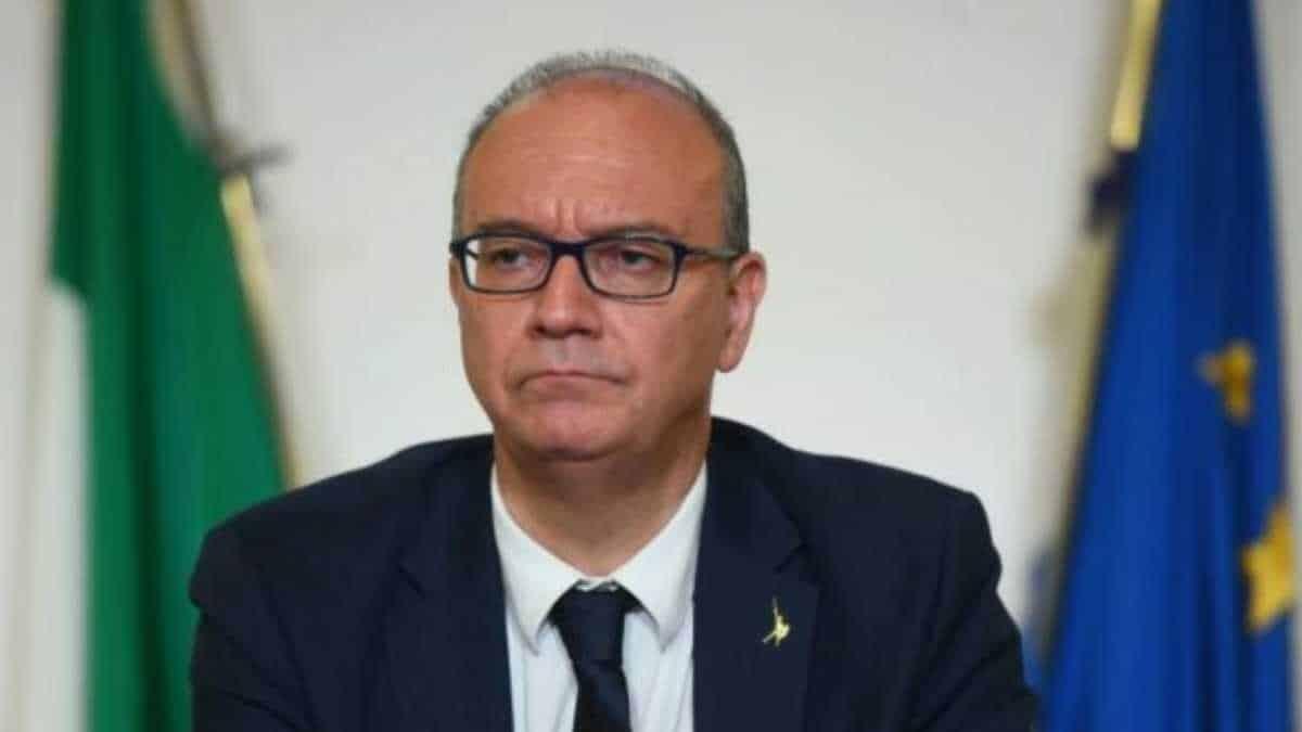 Compito di cittadinanza, Valditara: 'Non è una formalità, ma una prova di recupero' - Ministro Giuseppe Valditara