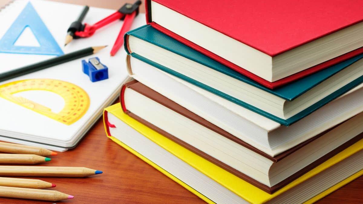 Caro libri: l'editoria scolastica nel mirino dell'Antitrust - Adozione libri di testo