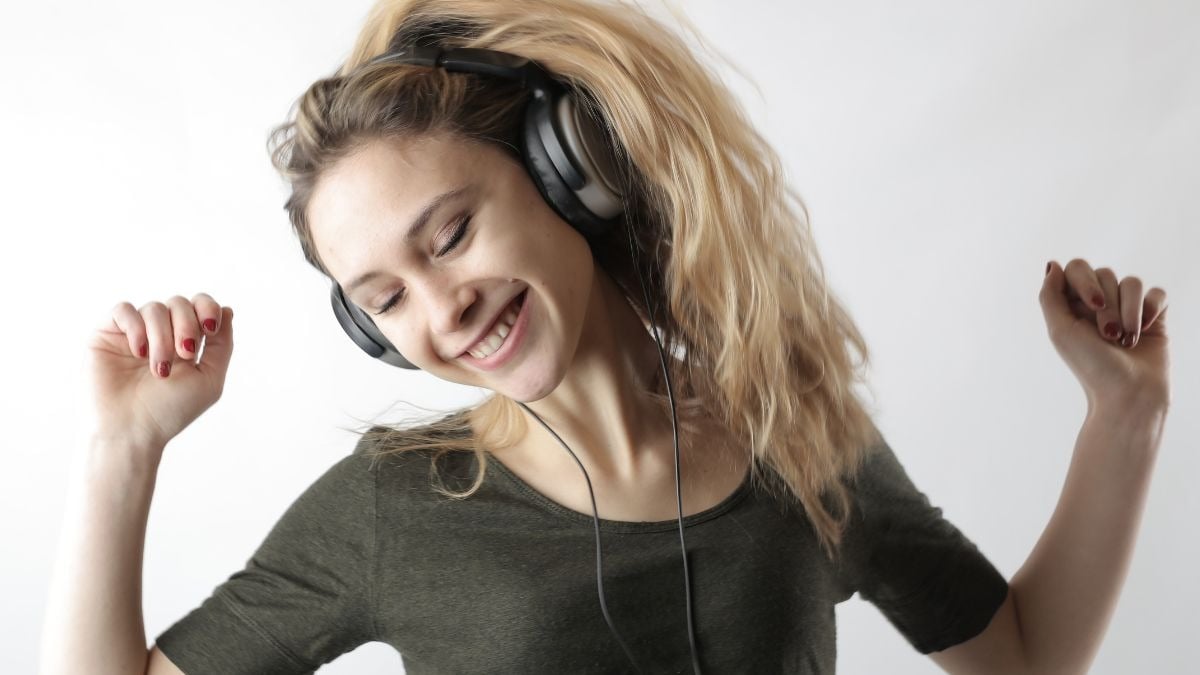 Musica rock e concentrazione: i brani che aumentano studio ed energia -