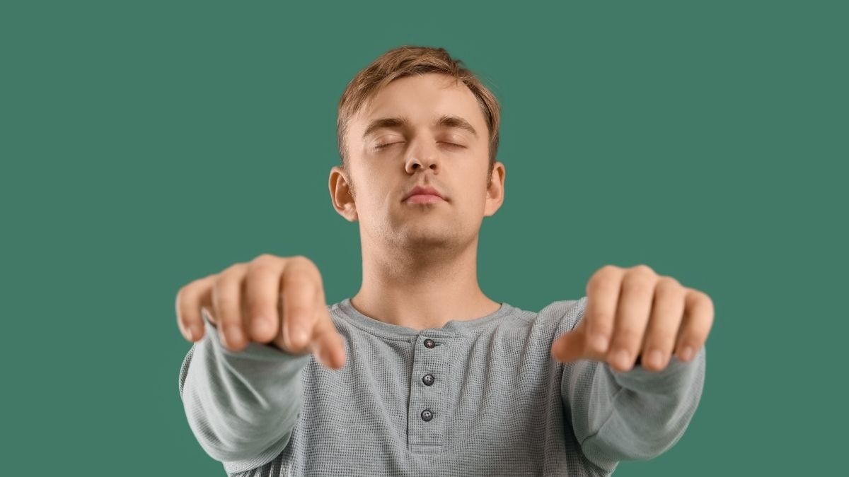 Aumentano i casi di sonnambulismo: le cause? Stress e iper-connessione - Sonnambulismo