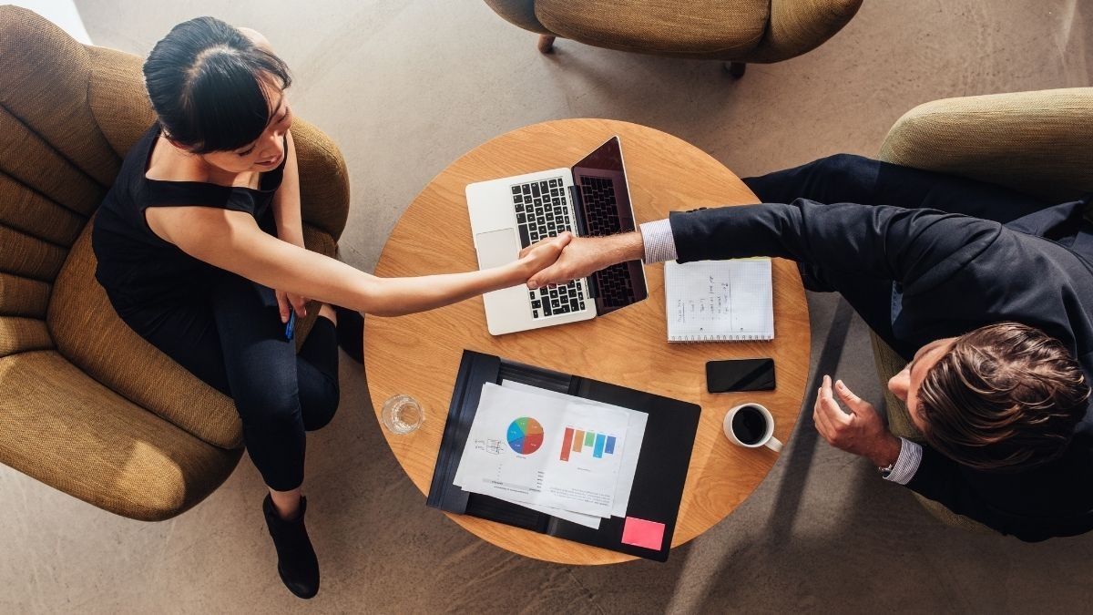 Colloquio di lavoro: i gesti che rischiano di compromettere tutto - Colloquio di lavoro