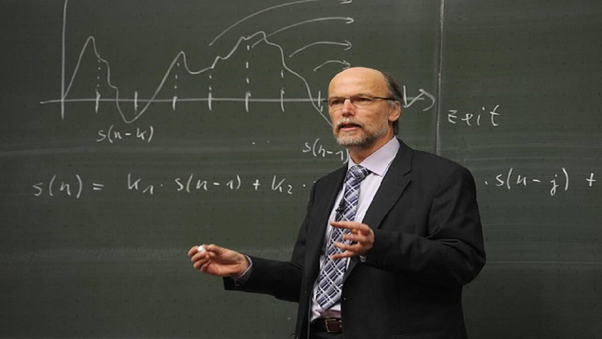 Università, nuova abilitazione docenti. Termine 24 ottobre - professore universitario