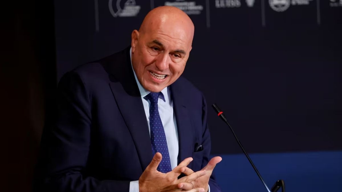 Cori fascisti sede FdI Parma: bufera politica e indagini, le dichiarazioni di Crosetto - Guido Crosetto