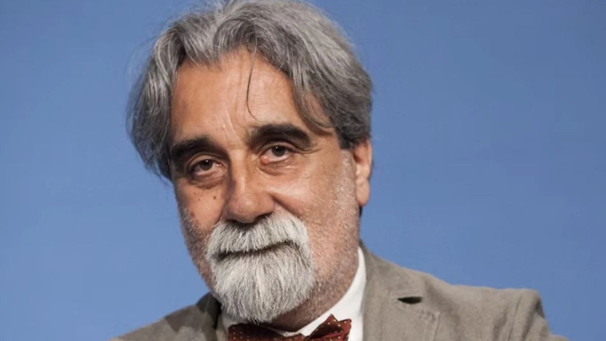 Ci ha lasciato Peppe Vessicchio: addio al celebre direttore d'orchestra - Beppe Vessicchio