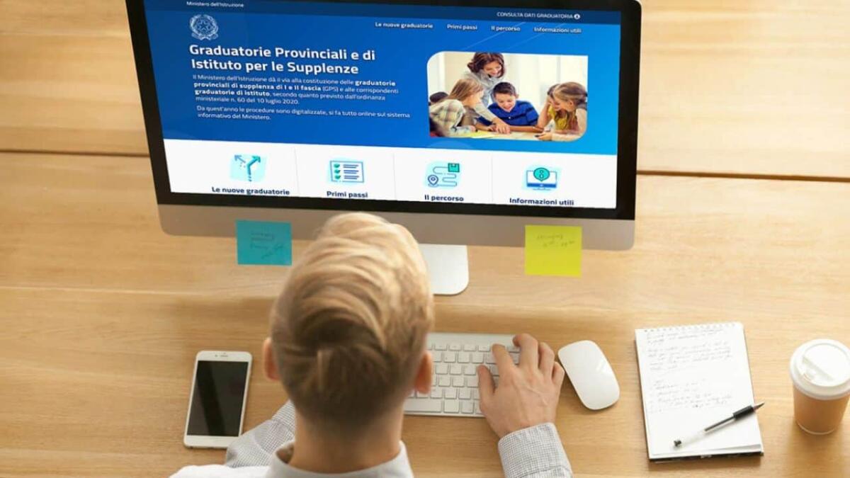 Compilazione domanda per le supplenze GPS: ecco a cosa fare attenzione - GPS 2024-26