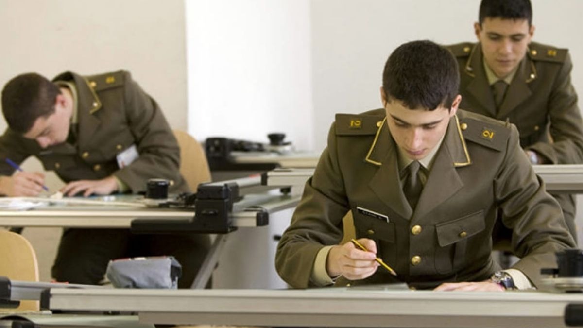 Scontro Meloni UniBO sul corso per militari: arriva la nota ufficiale dell'Ateneo - Corso di studi per Militari