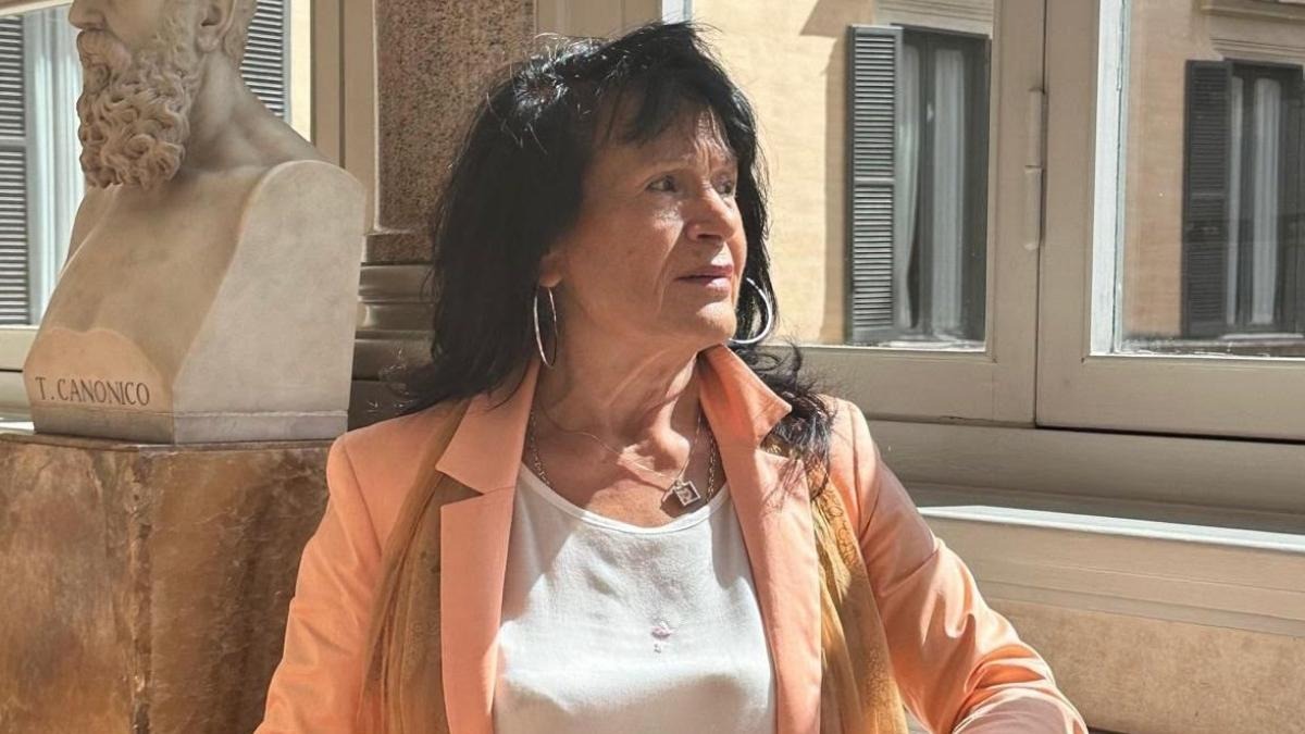 Legge di Bilancio 2026, Aloisio (M5S): 'Taglio di risorse alla scuola statale per favorire le paritarie' - Vincenza Aloisio