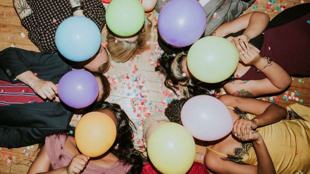 Gas esilarante: l'allarme a Limbiate (MB) e i rischi per i giovani - Gas esilarante