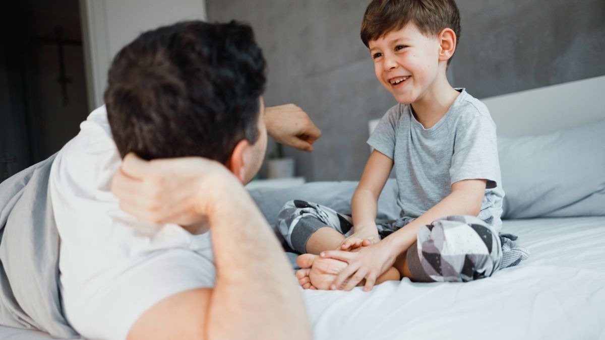 Papà peluche: la crisi del ruolo paterno e le sfide educative - Papà