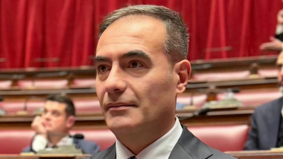 Foggia, aggressione docente in aula: Sasso invoca la legge sulle nuove pene - Rossano Sasso