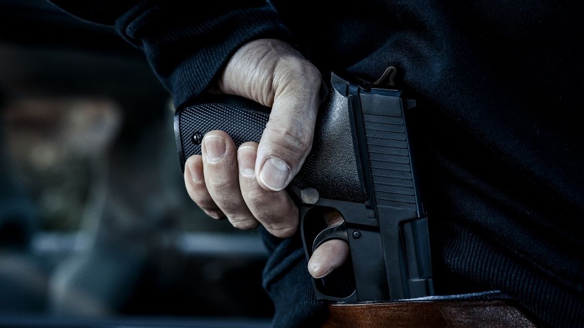 Pistola softair a scuola: quindicenne denunciato dalla Polizia a Bergamo Alta - Pistola
