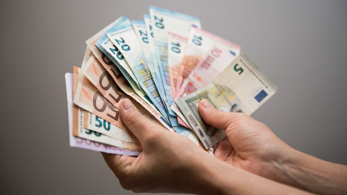 Stipendio NoiPA giugno 2026: delusione tra docenti e personale ATA per i benefici contrattuali assenti - 