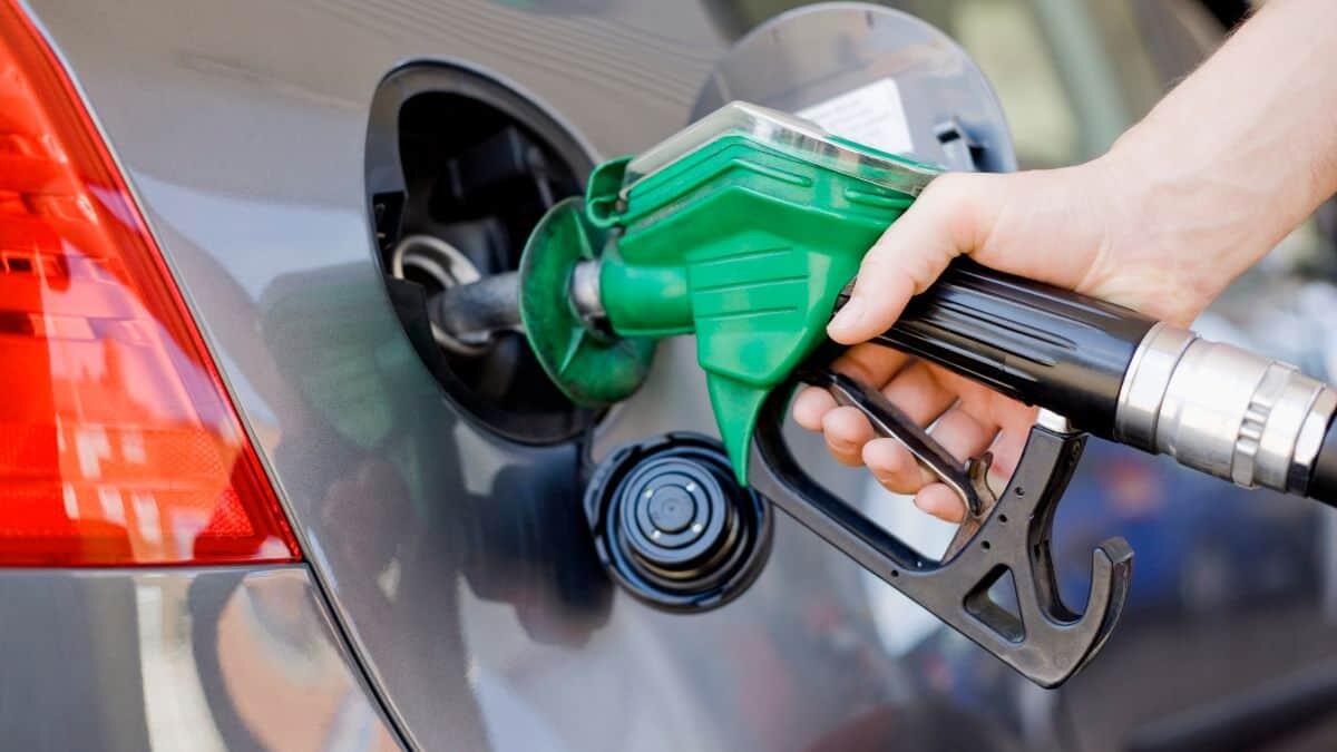 Sconto carburanti prorogato dal governo: benzina e diesel costano meno fino al 6 giugno  - 