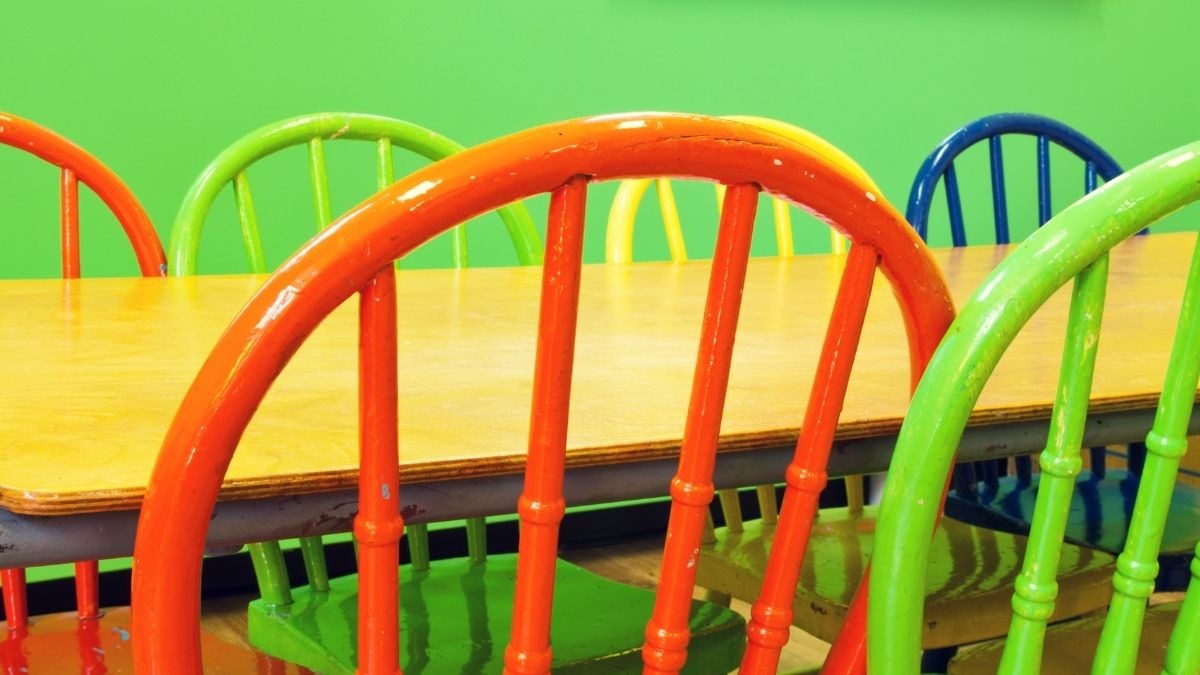 Asilo nido abusivo a Roma: tredici bambini scoperti dai vigili in una palazzina di Monteverde, rette mensili da 530 euro