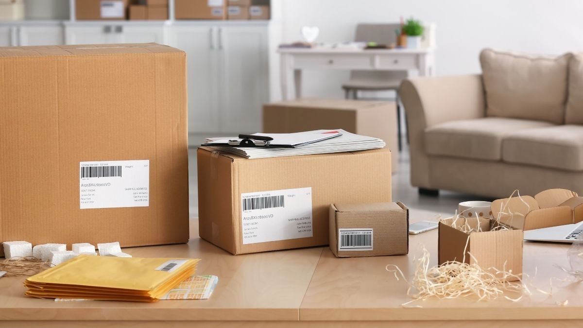 Dazi sui pacchi extra Ue sugli acquisti online: cosa cambia dal 1° luglio - Tassa sui pacchi